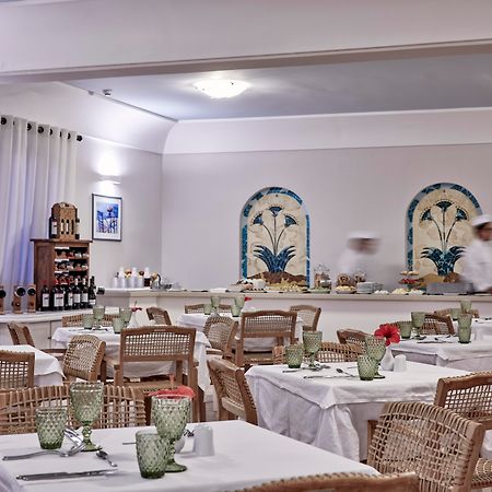 Santo Miramare Beach Resort Períssa Extérieur photo
