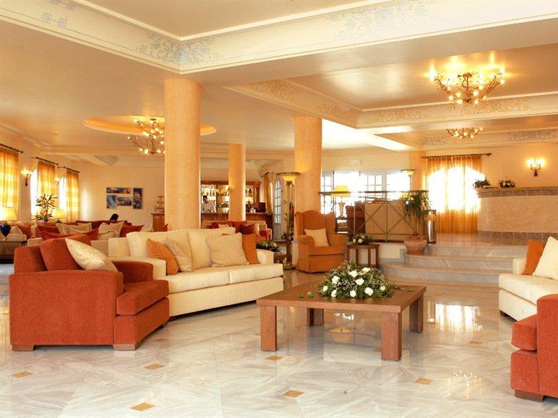 Santo Miramare Beach Resort Períssa Extérieur photo